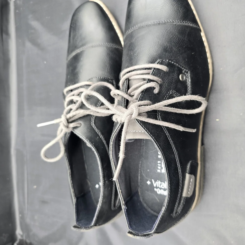 Sonoma Black Oxfords‎ with Classic Leather Design